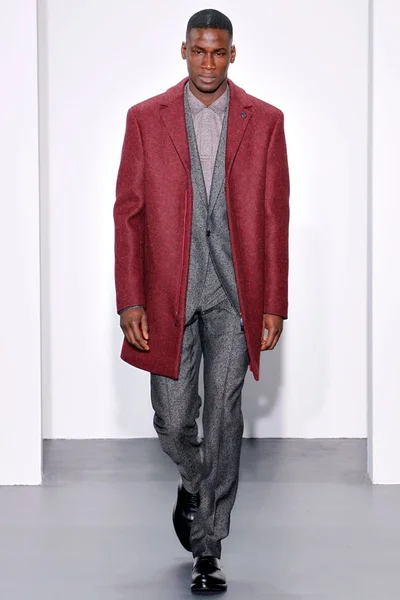 Look 13